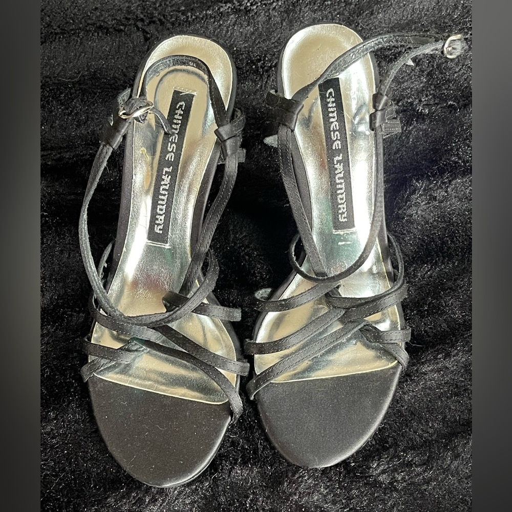 Chinese Laundry Black Strappy Sandals - Picture 1 of 4